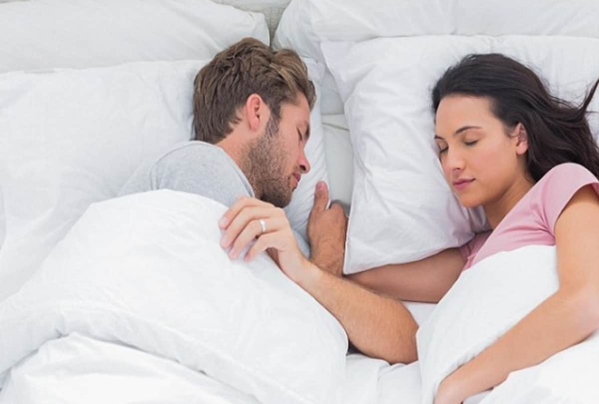 girls sleeping postion tell about her personality