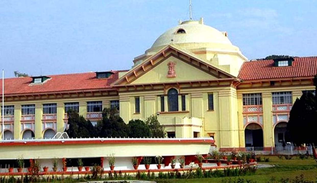 session court judge beats his daughter when he know about her affair with supreme court advocate
