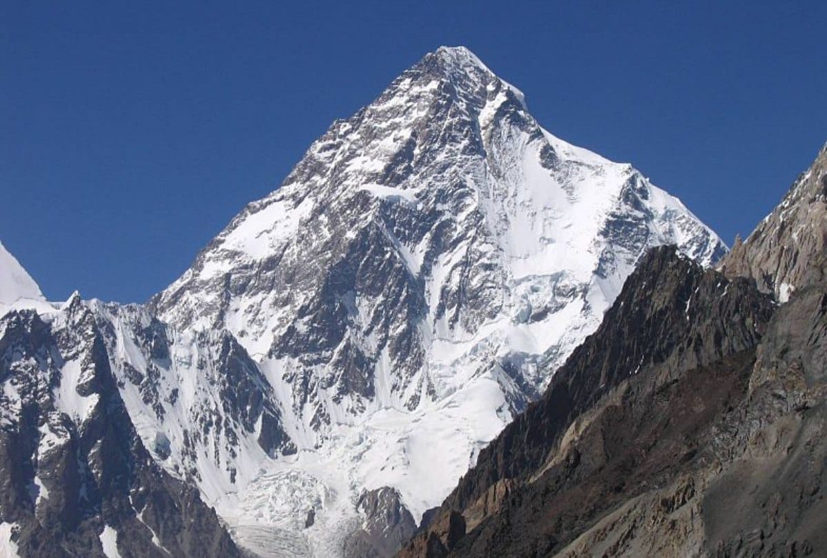 Trekking on Kangla glacier in Lahaul Spiti Himachal Pradesh