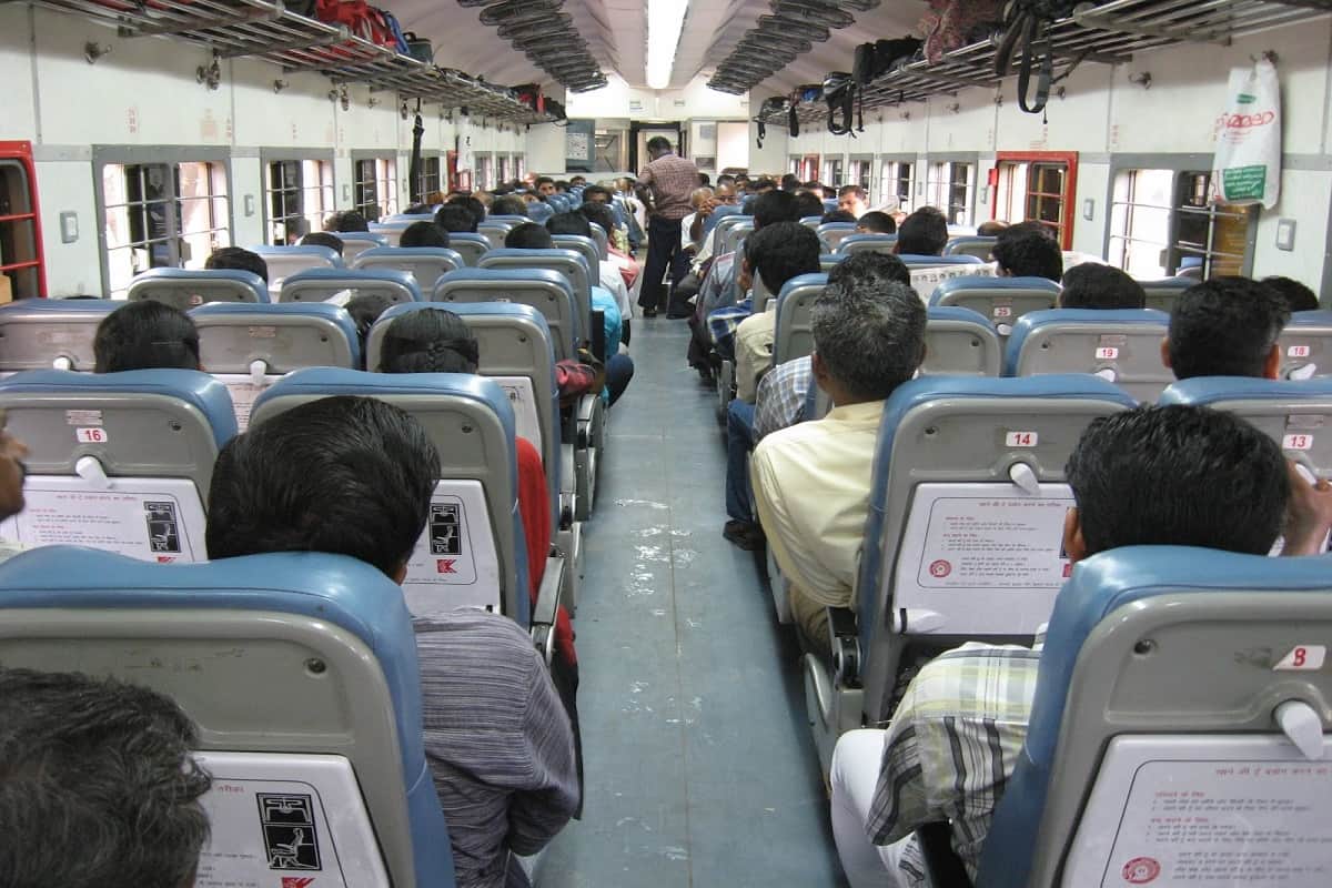 IRCTC: transfer confirmed online rail ticket to other person also