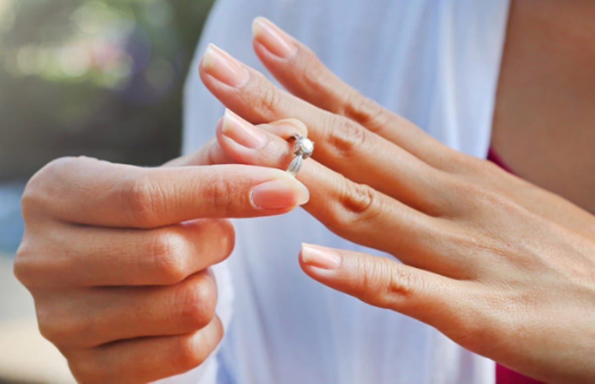 ten weird reason for which couples seek divorce from each other