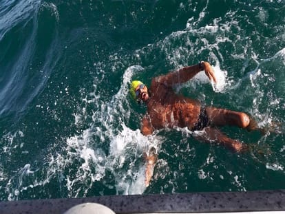Madhya Pradesh: physically handicapped swimmer made history to cross english channel