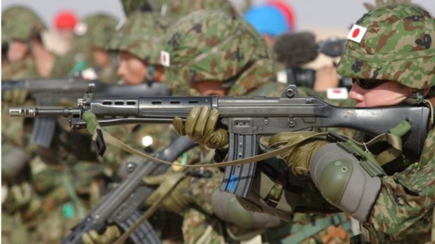  know about the uniforms of military around the world