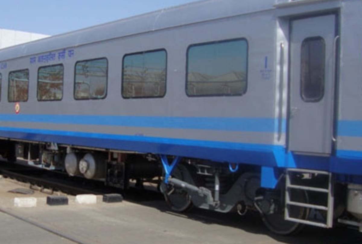 passengers will get food in eco friendly plate in trains