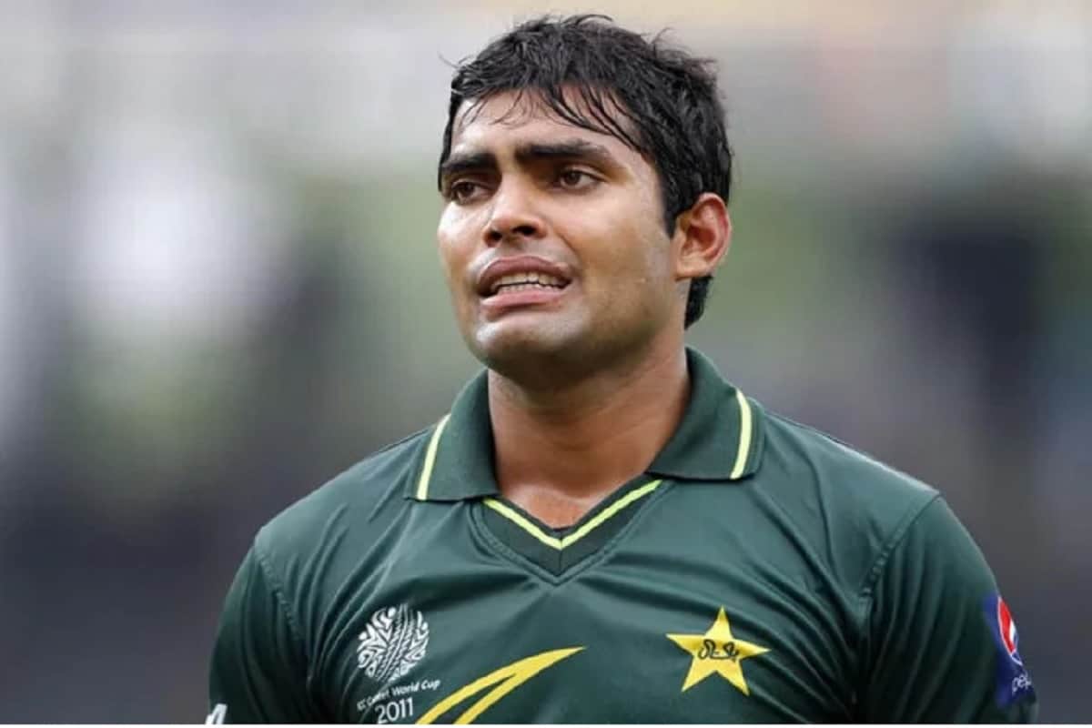 Pakistani cricketer Umar Akmal fined for late night out and party