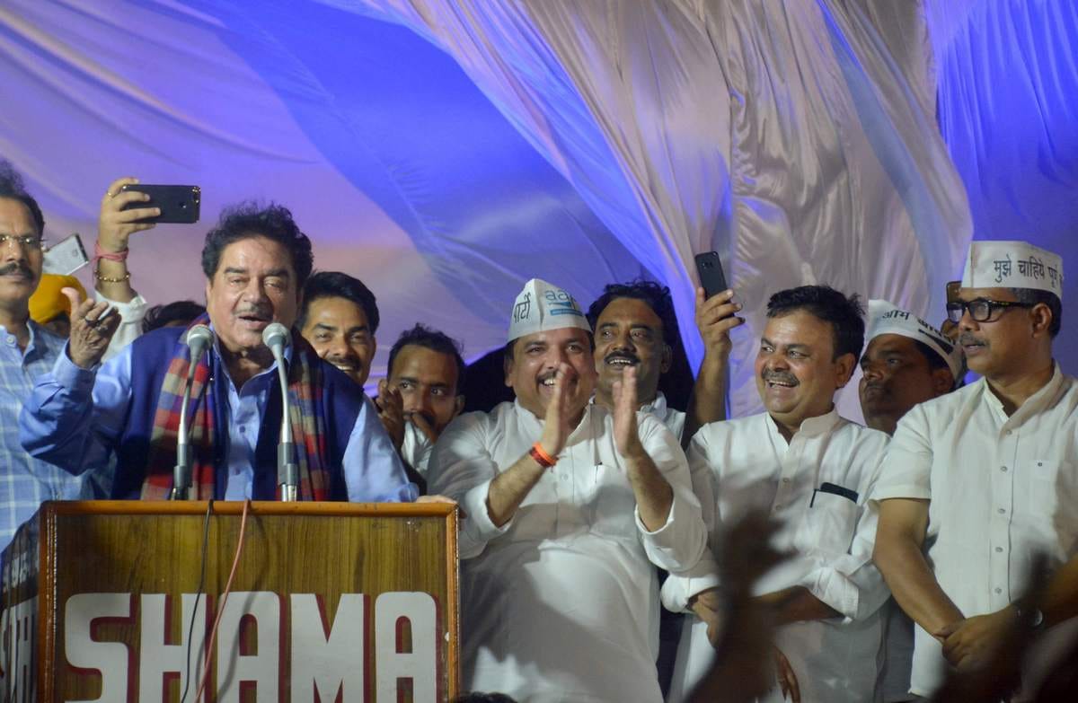 Shatrughan sinha speech in AAp rally at PM constituency