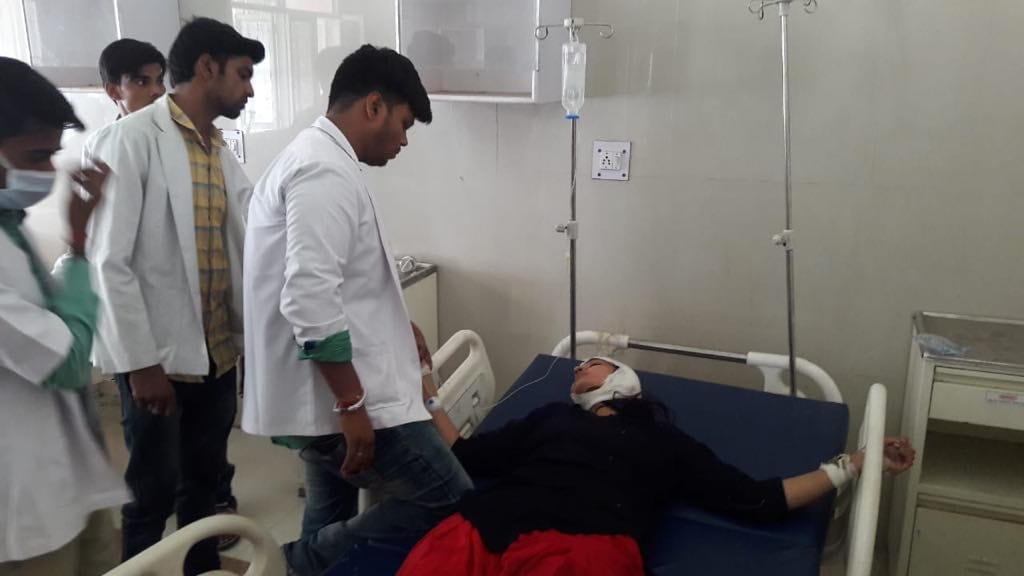 young man dies, four injured in car accident on Lucknow expressway