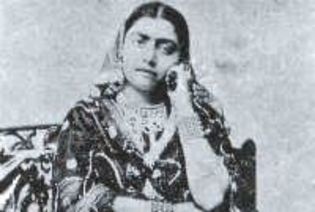 birthday special gauhar jaan faces sexual harassment