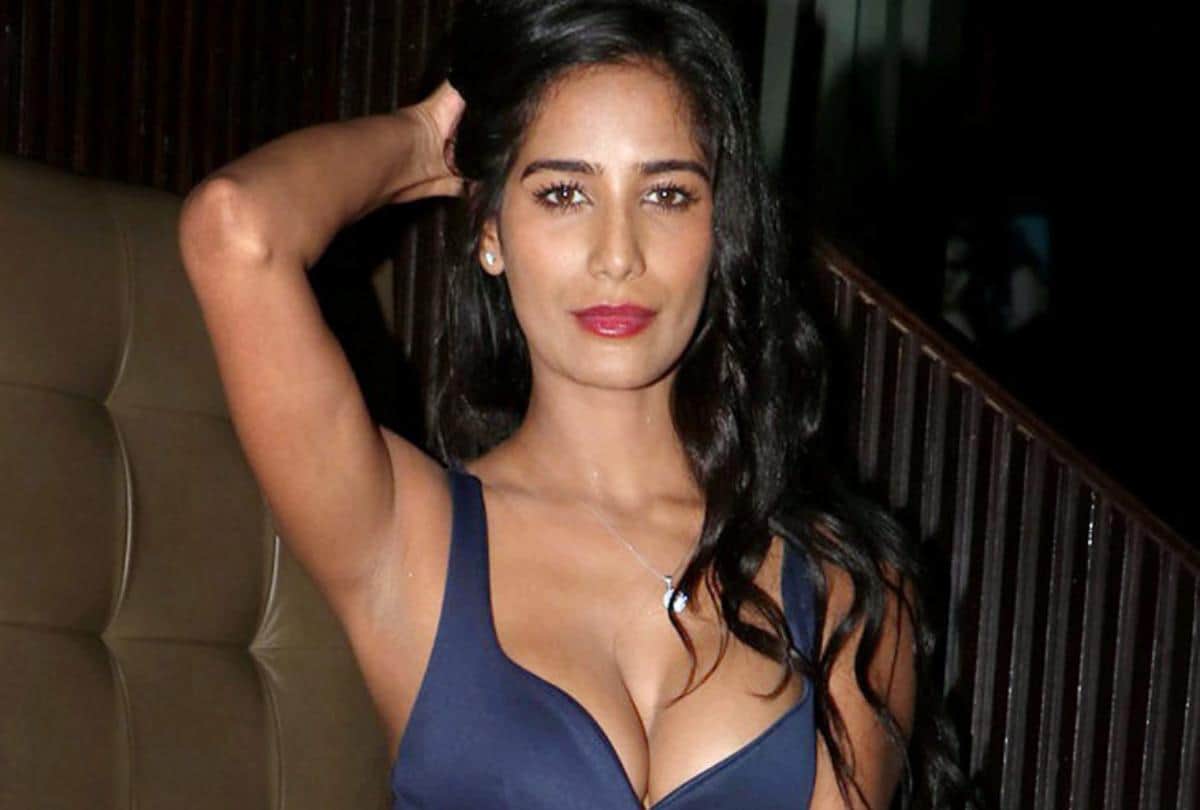 poonam pandey tweet on plastic ban in maharastra