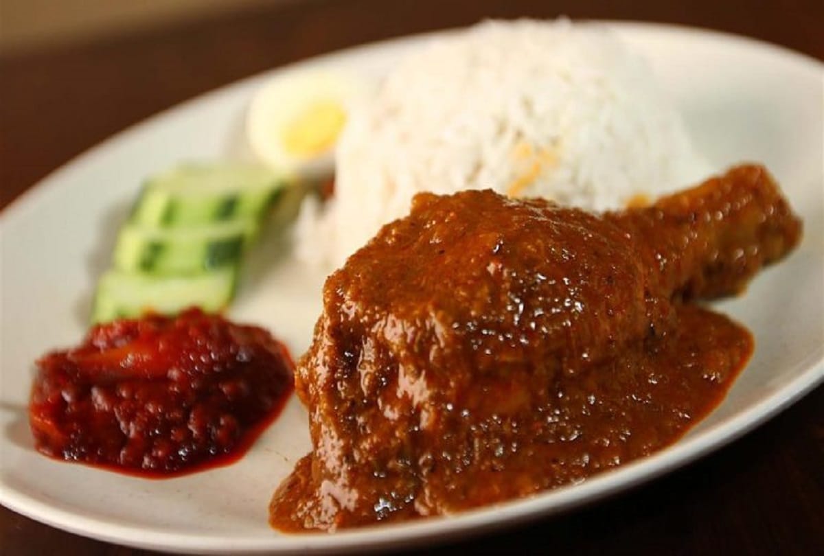 due to Chicken Rendang two enemy countries become friend