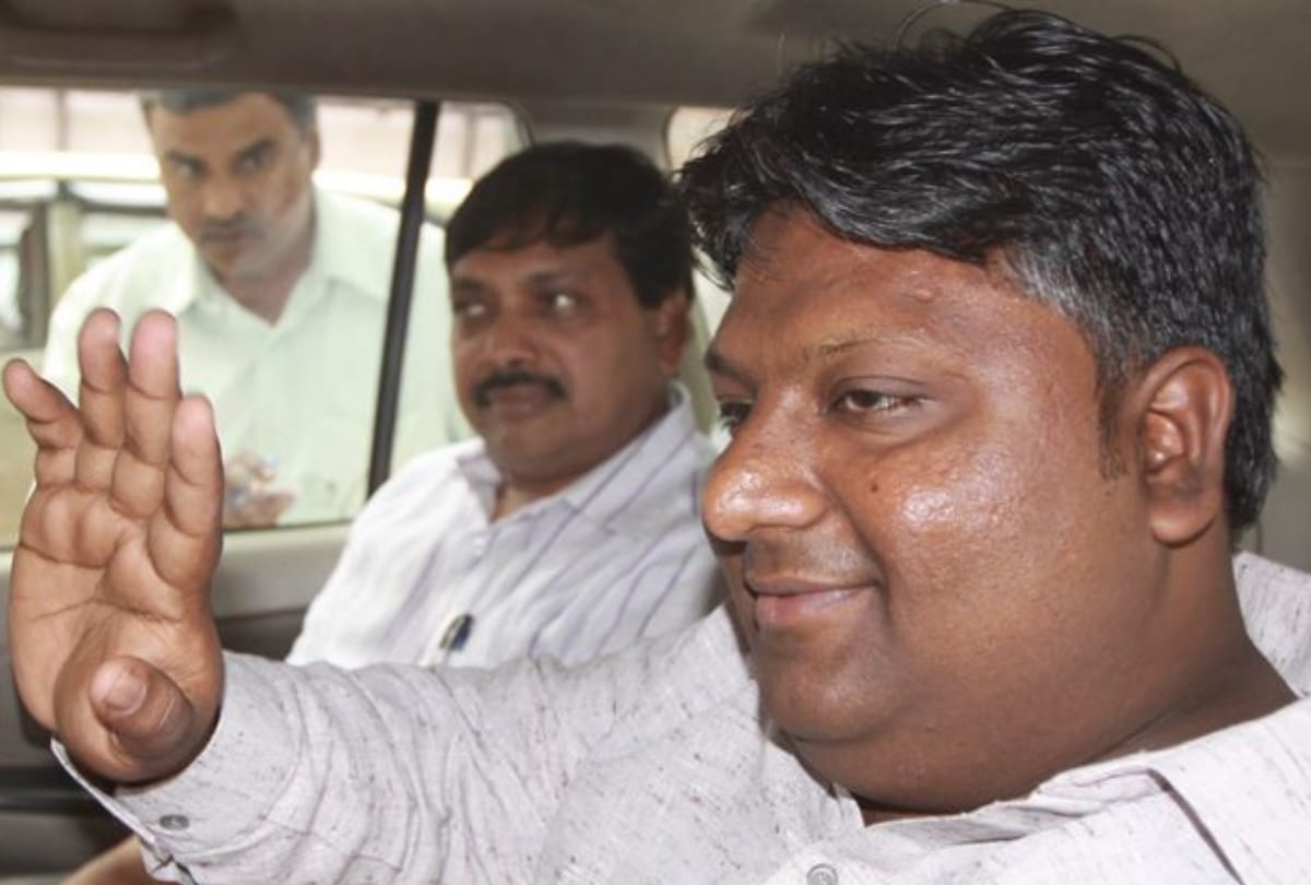 delhi government minister imran hussain wrote letter to central minister in delhi