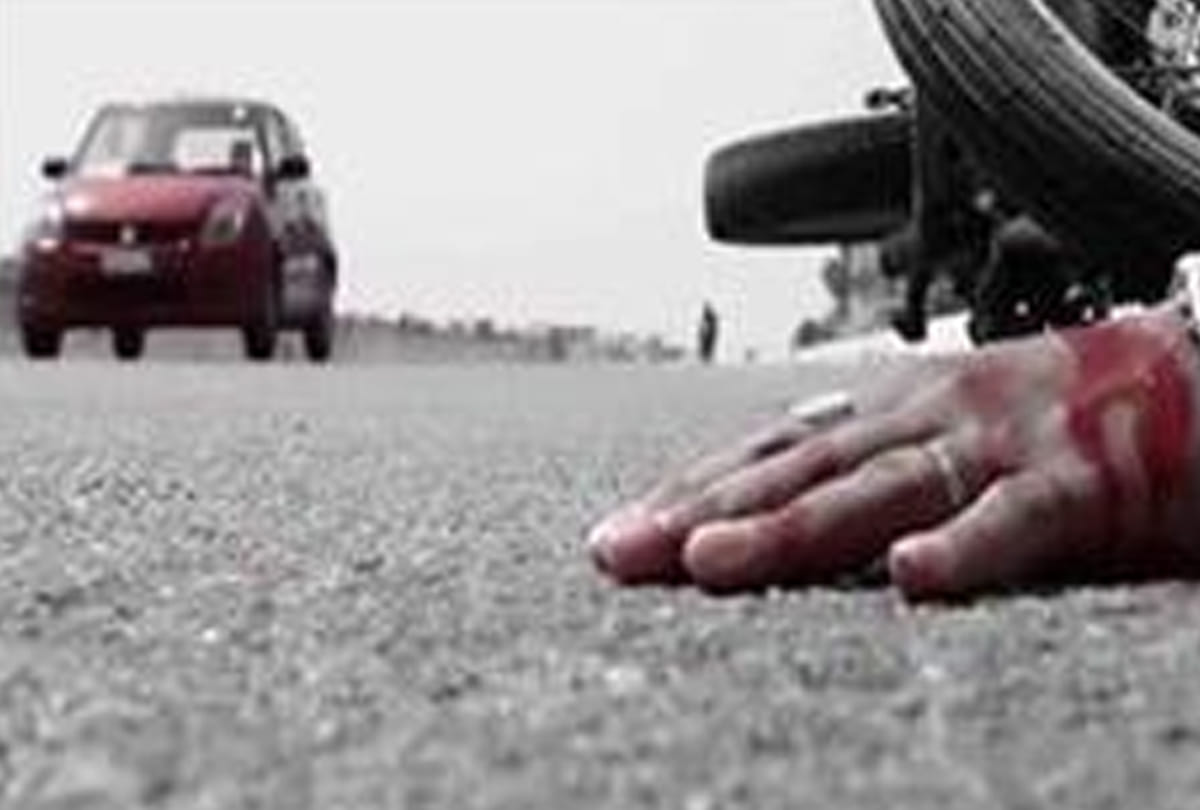 Two people died in road accident in Hardoi