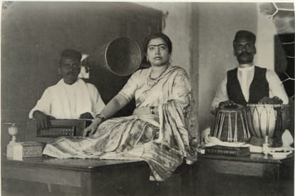  Google Celebrates indian singer and dancer gauhar Jaan 145th Birth Anniversary with Doodle 