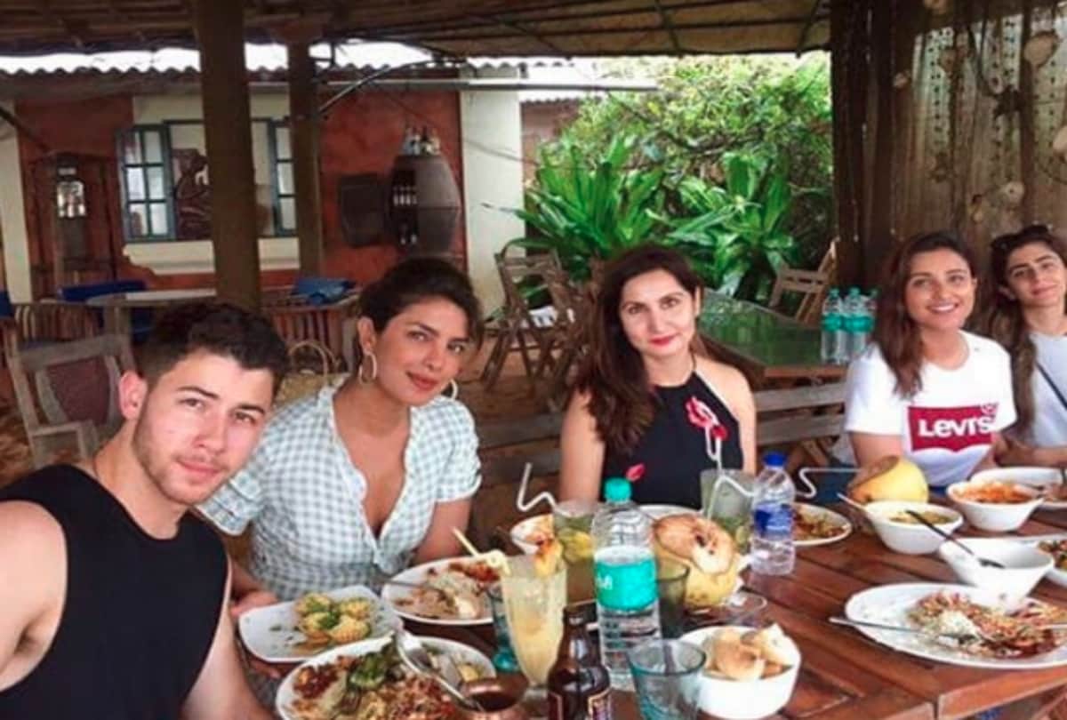 Priyanka Chopra and Nick Jonas spotted in London with same color outfit