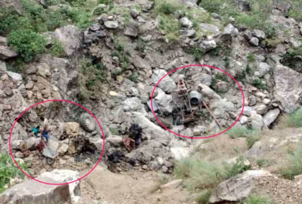 Dead boy rescue photos after Tractor trolley Accident in chakrata 