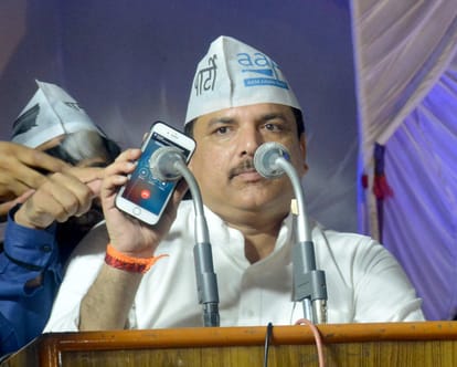 AAP rally in PM modi constituency and target on central government