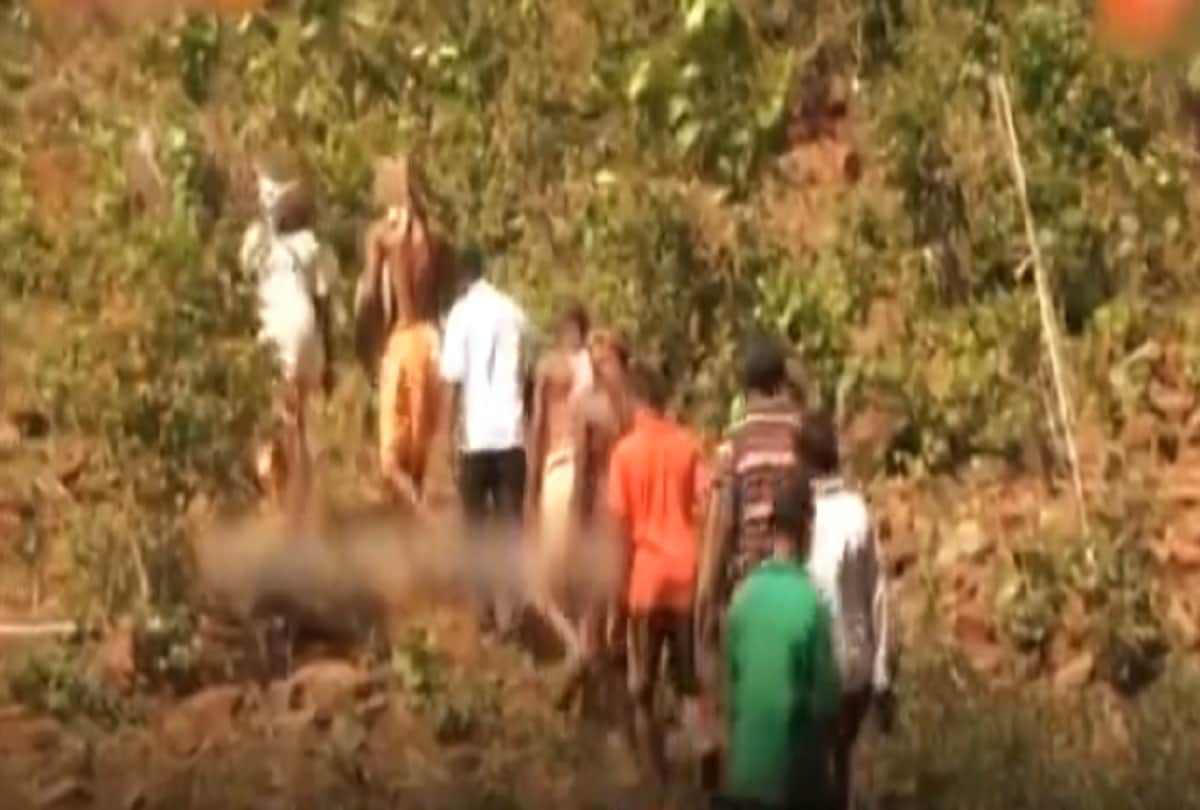 This man broke the mountain and made a canal in just three years