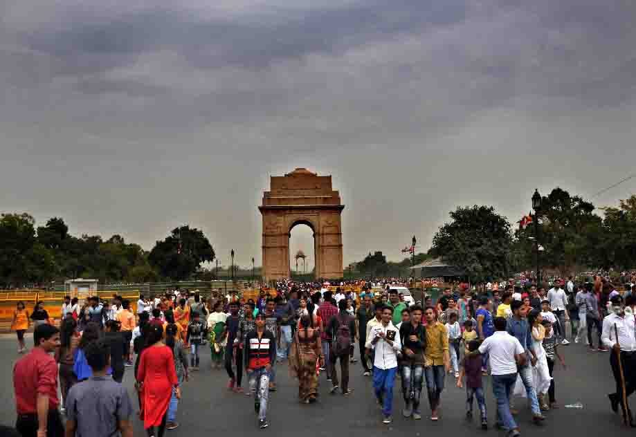 the weather of DELHI-NCR is changed, relief from heat and burning sun