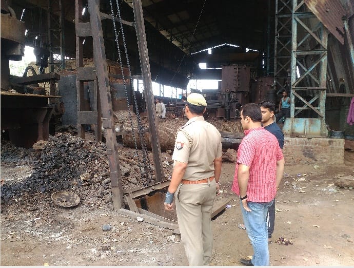 Scraps in Iron Factory