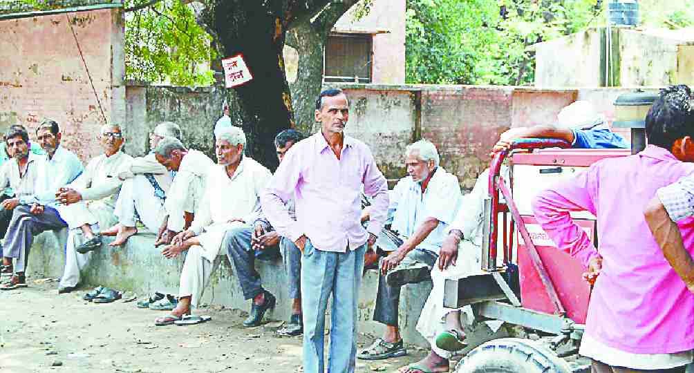 Farmer shot dead in naya gaon