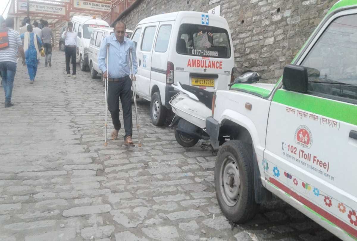102 and 108 ambulances employees strike in himachal