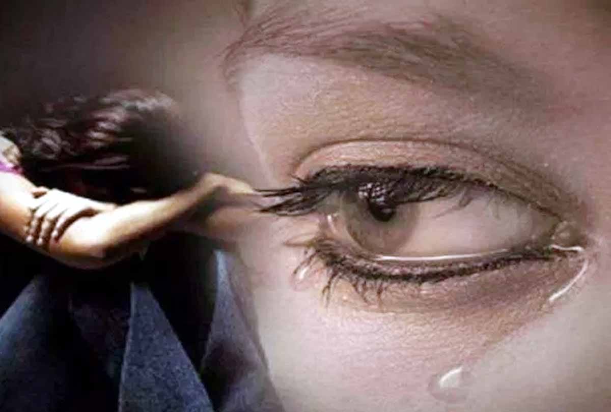 Father accused of raping her daughter 