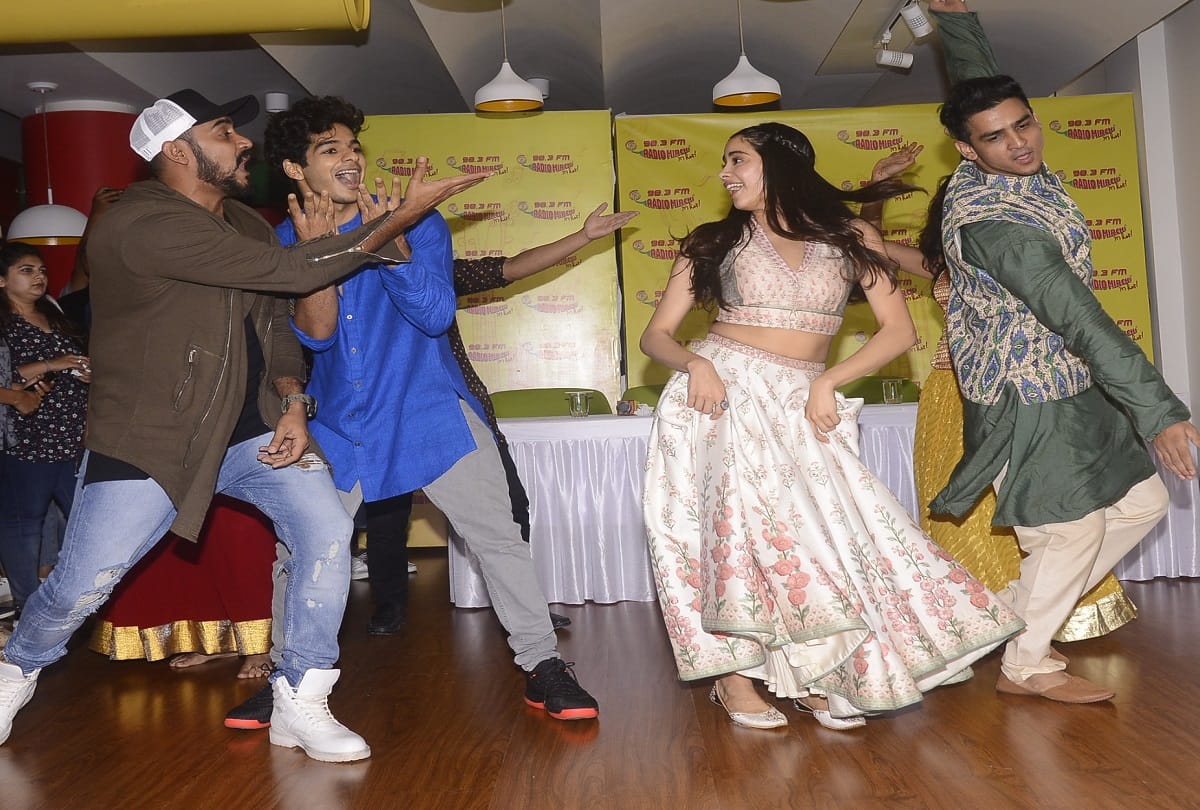 jahnvi dance at Launch of Zingaat song from film Dhadak 