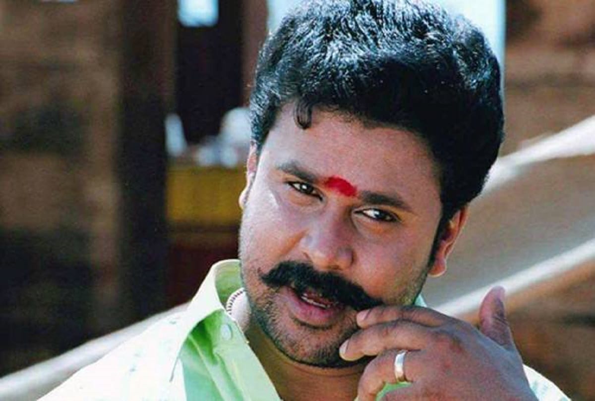 Four actresses resign Malayalam film artists body 
