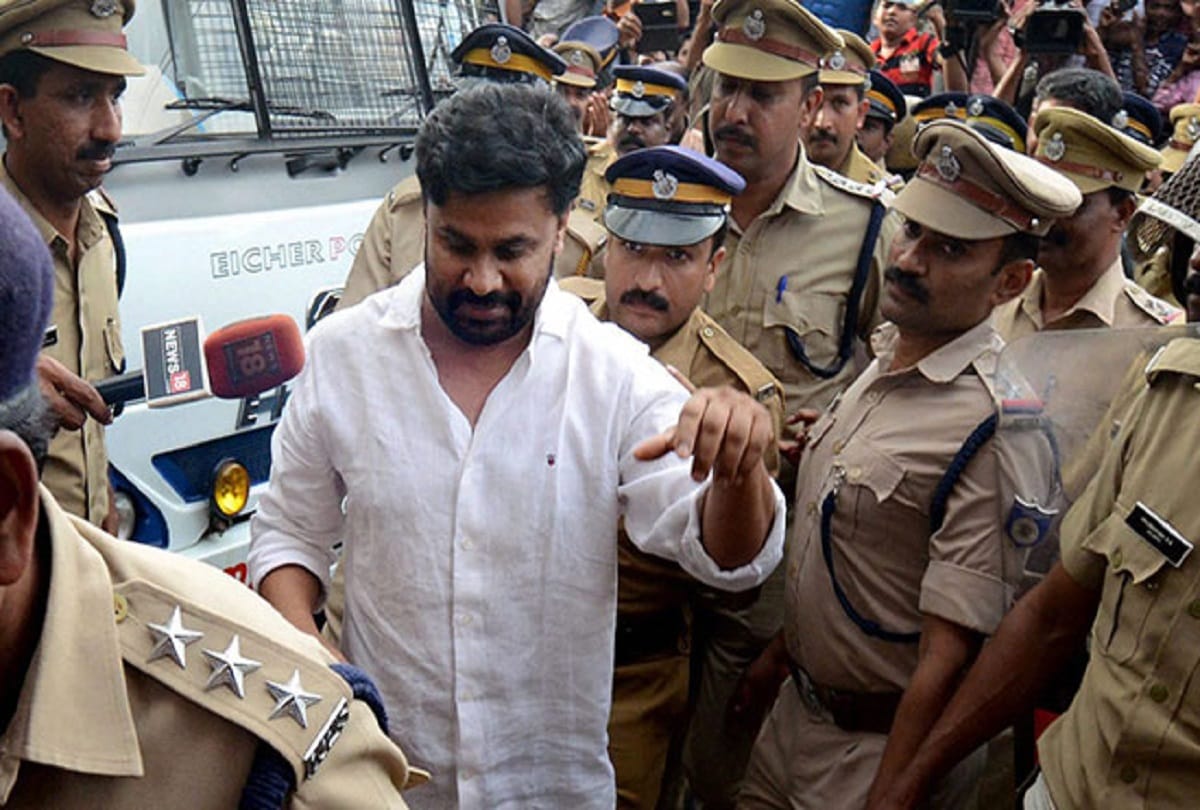 Four actresses resign Malayalam film artists body 