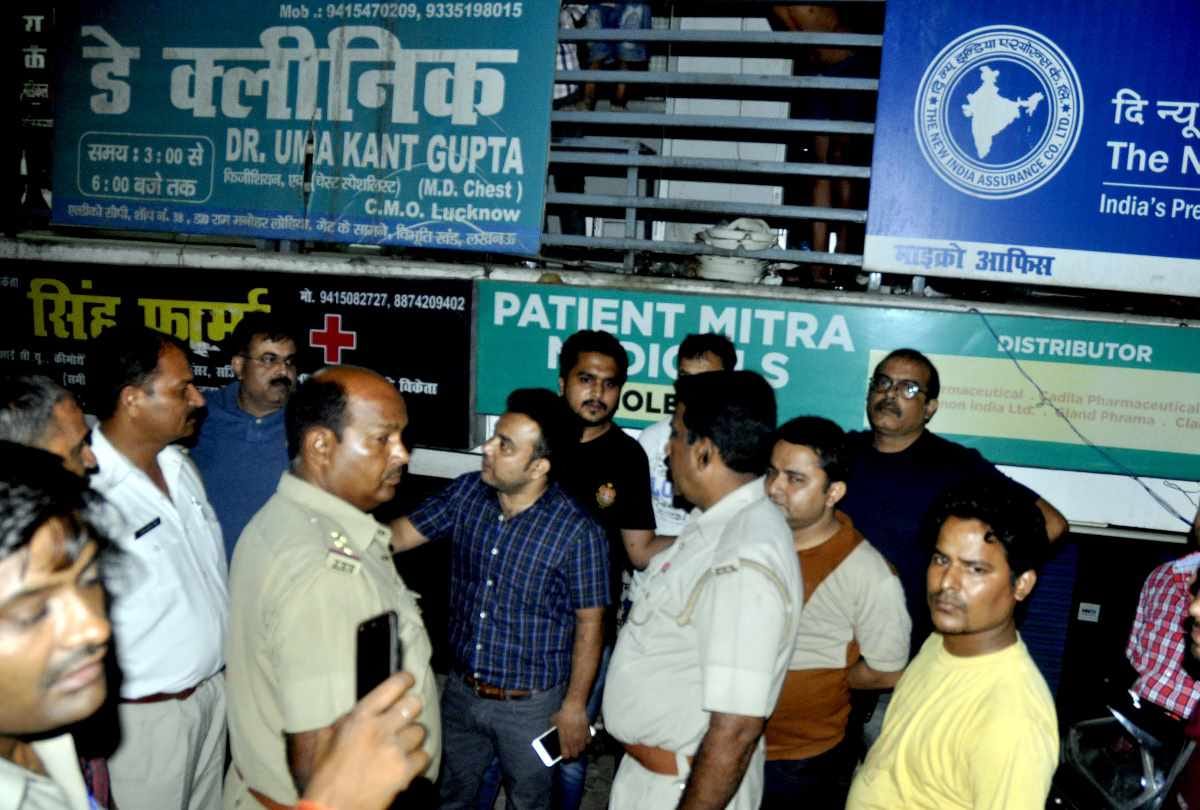 shopkeeper gave fake injection to doctor