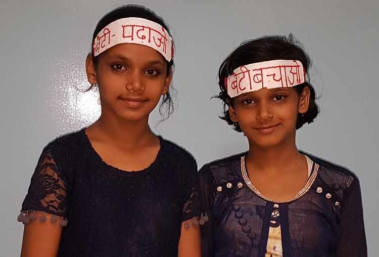  genius sisters hani and hansi reached lucknow