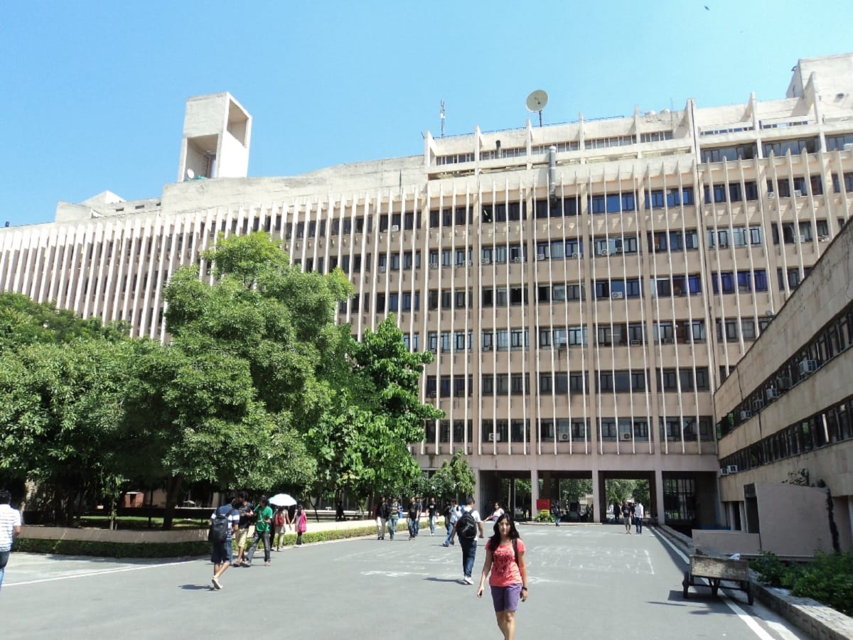 IIT Delhi extended date of application on demand of students