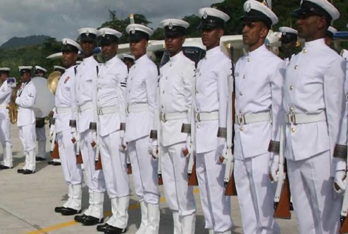 Indian Navy Recruitment 2019 know how to apply for 2700 Sailors AA & SSR Vacancy