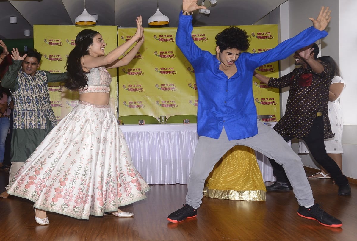 jahnvi dance at Launch of Zingaat song from film Dhadak 