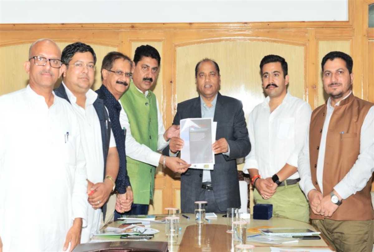Taxi drivers will become tourism messenger in himachal 