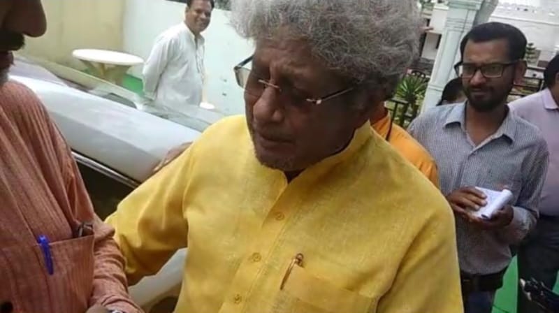 shantikunj chief controversial statement on rahul gandhi