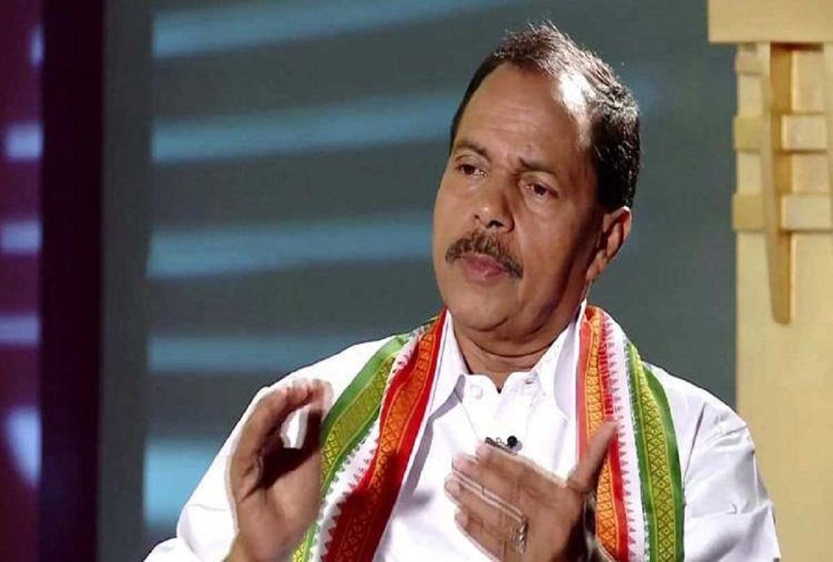 Four actresses resign Malayalam film artists body 
