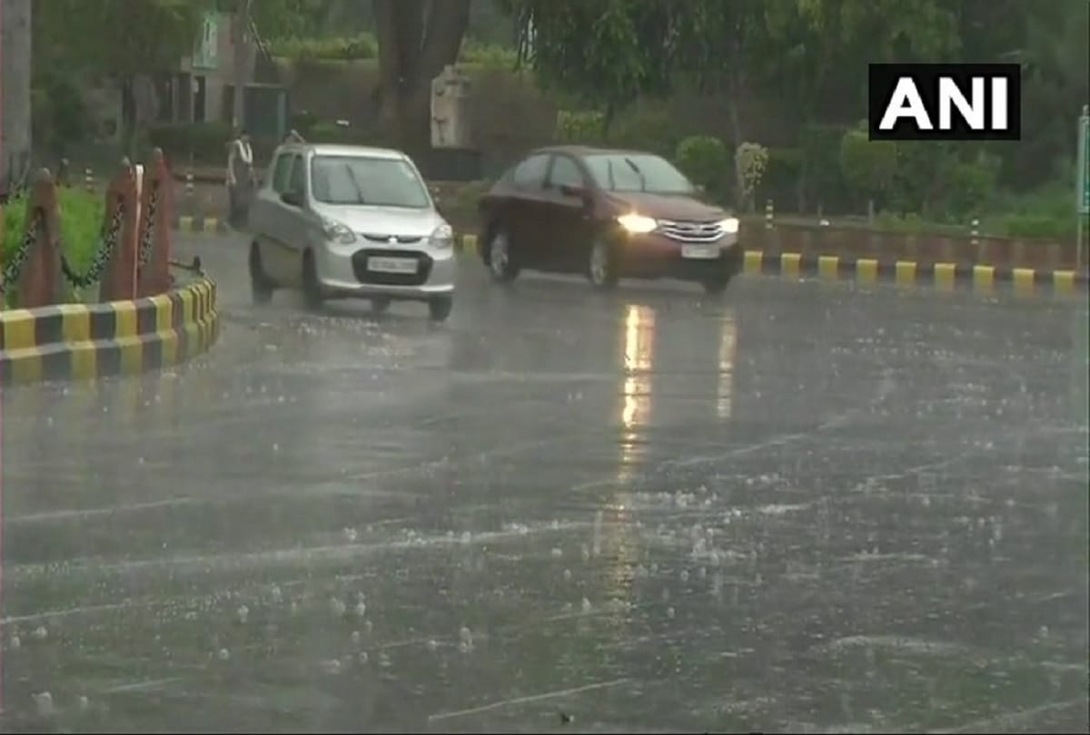 rain in delhi ncr, temperature people get relief