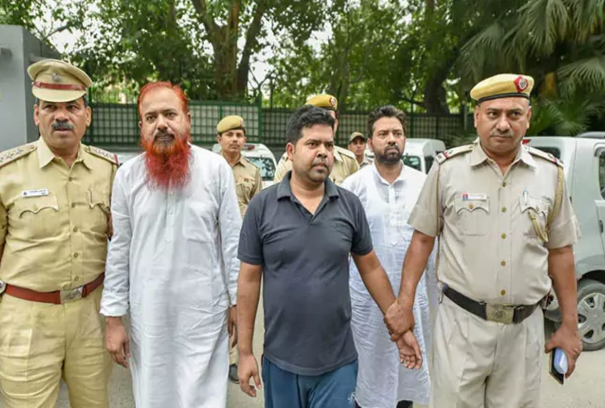 delhi murderer engineer who chopped her wife in 7 pieces their love story