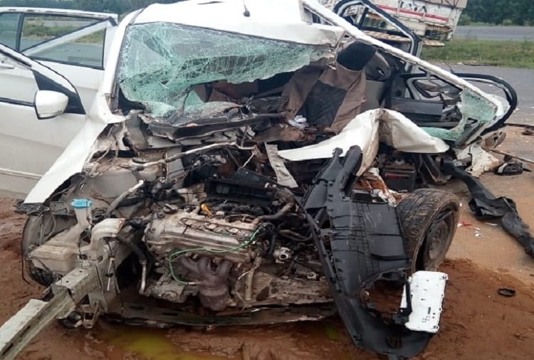 Car accident in Muzaffarnagar, one killed and three injured, see photos
