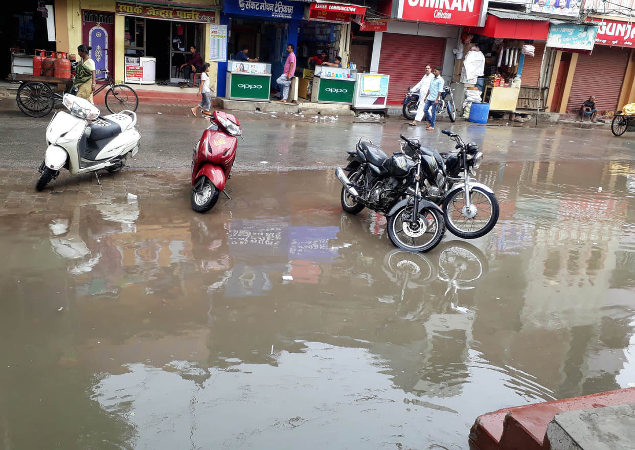 Jhamazhim rainy cloud, relief from heat and humidity in mau 