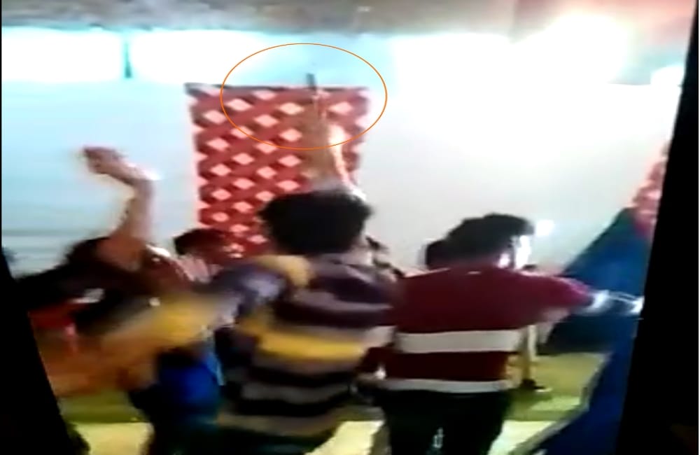 viral video of youths dance with weapon in agra