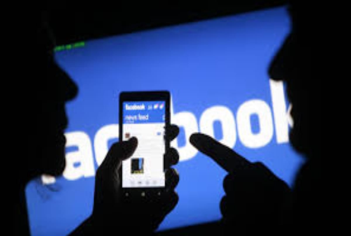 10 seconds live video of match uploaded in Facebook, fb closed account