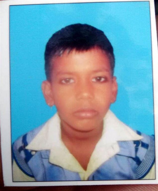 attack on two chindren after pluck the corncob one died in Hathras
