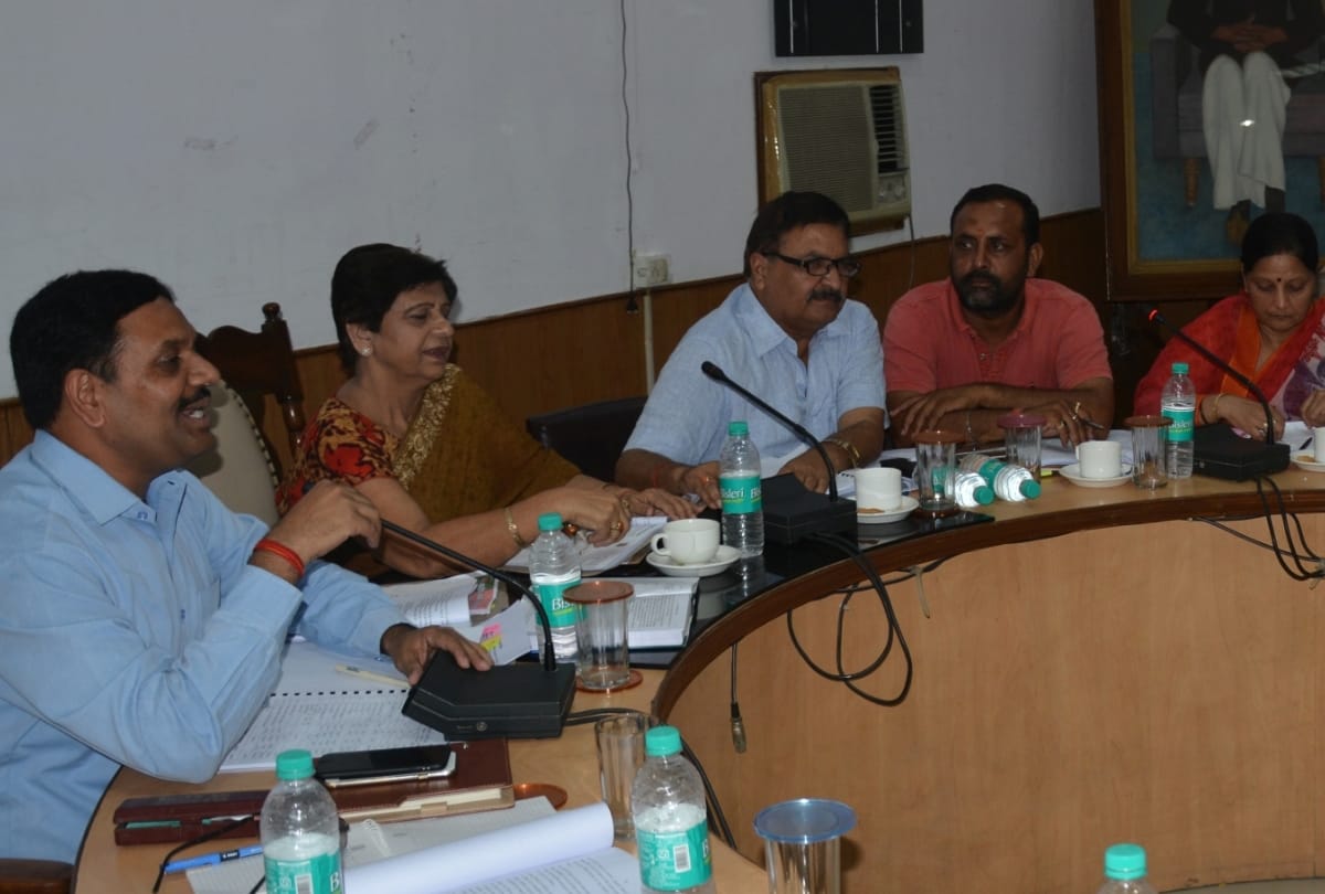 lucknow nagar nigam increases tax rates