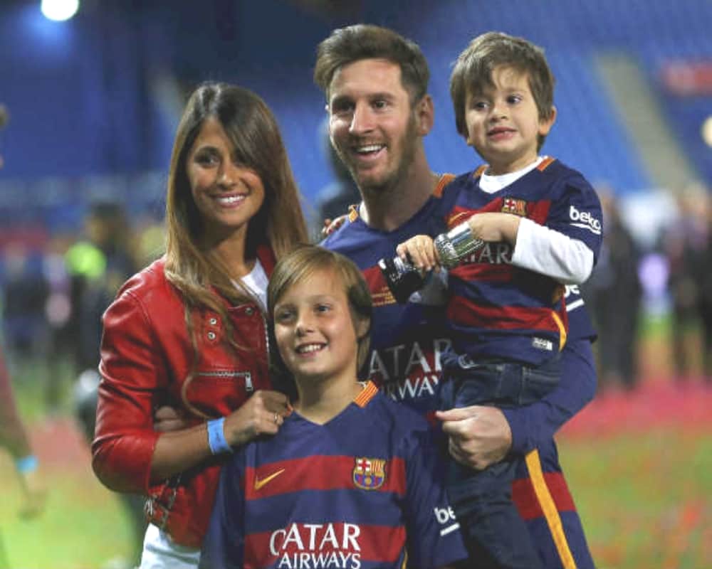 Fifa world cup 2018: footballer lionel messi and his girlfriend rocuzzo love story is very romantic 