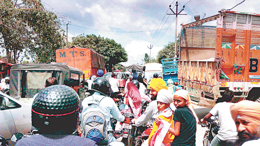 nanital hiway four hours jam in bilaspur