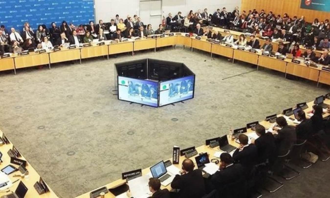 Pak mandates currency declaration by all int'l passengers to fulfil FATF condition
