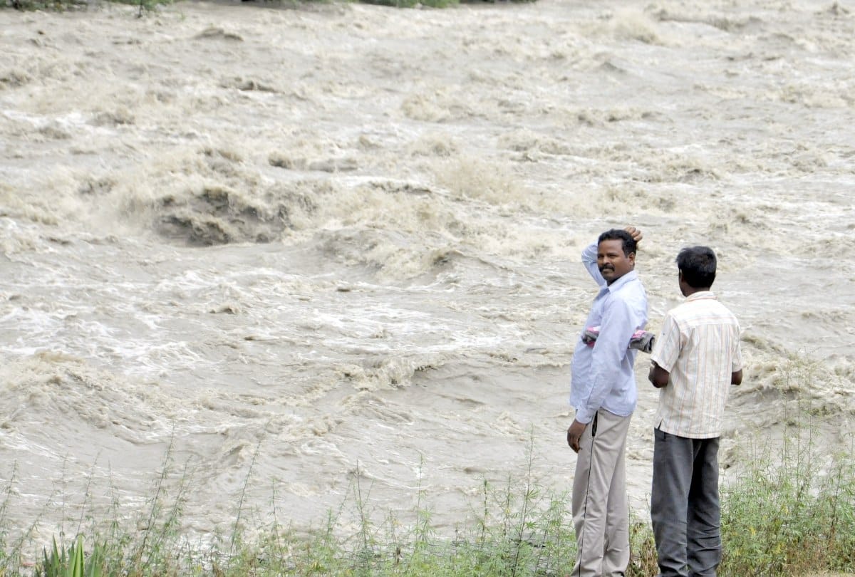 monsoon active in himachal pradesh roads collapse water level rises in rivers