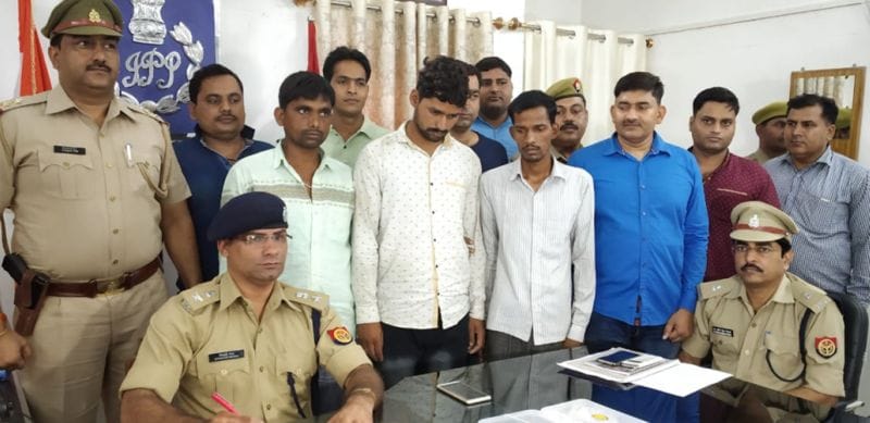 पुलिस ने डेढ़ करोड़ की हेरोइन सहित तीन दबोचे